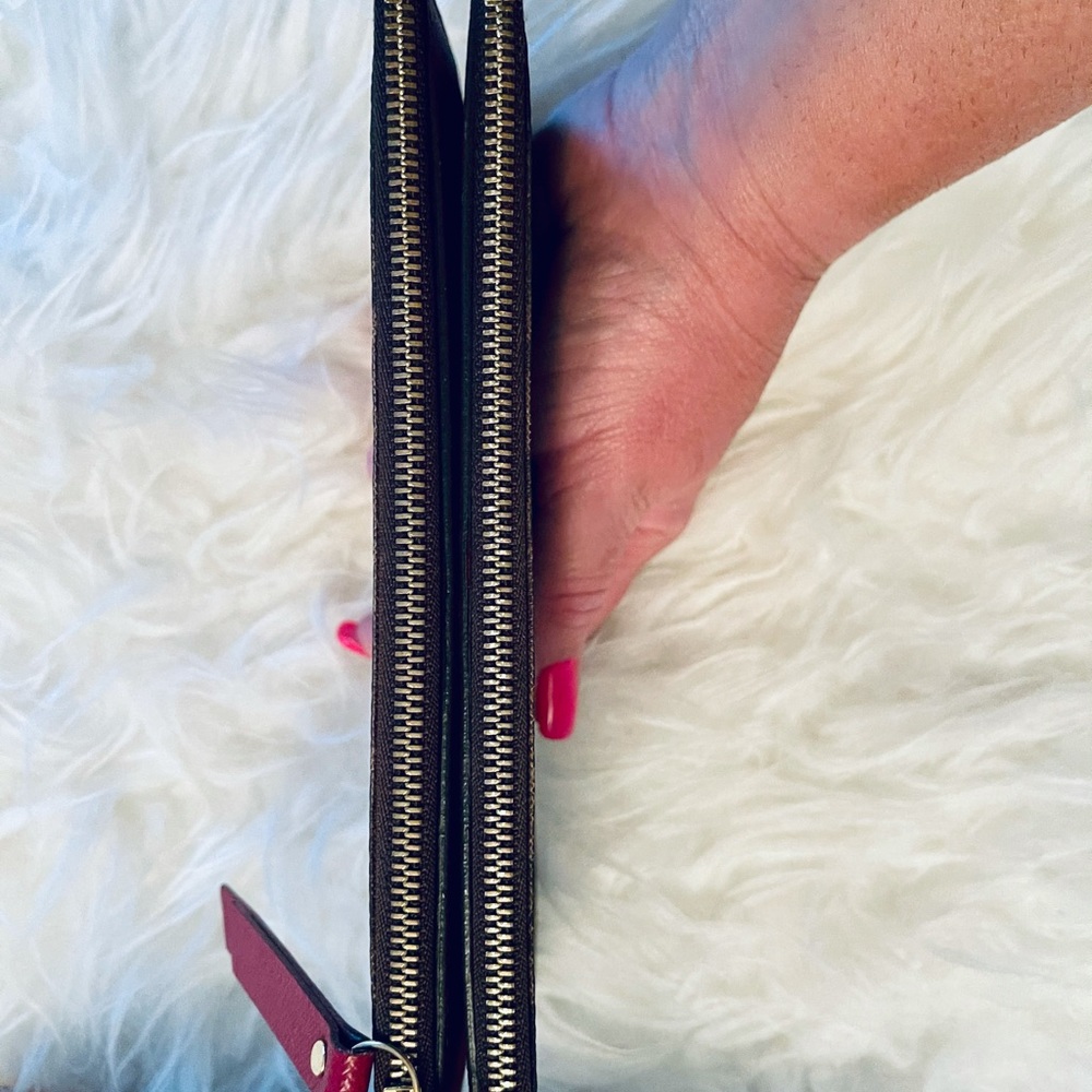 Louis Vuitton Adele Wallet - Picture 7 of 9